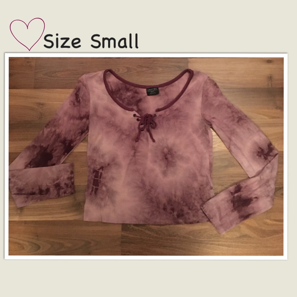 Empyre Top size small